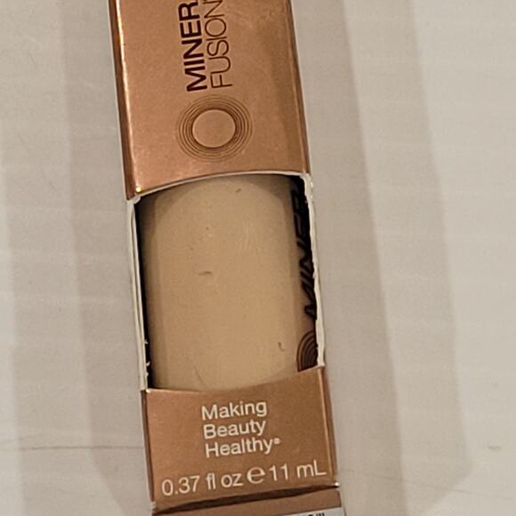 NEW Mineral Fusion Liquid Concealer Full  Coverage NEUTRAL .37 fl oz NIB - Picture 7 of 11